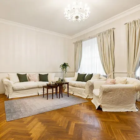 Dictumfactum Luxury Apartment