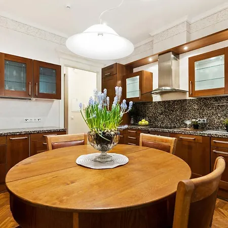 Apartment Dictumfactum Luxury